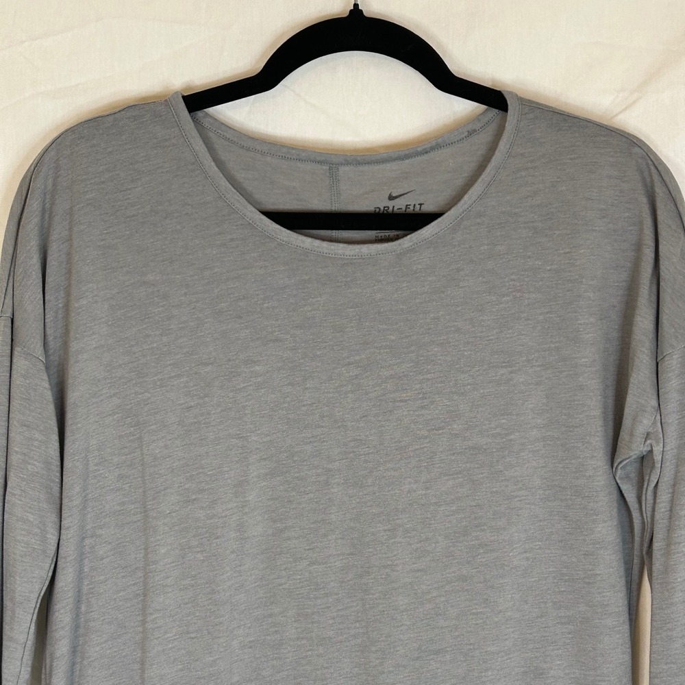 Nike Dri-FIT‎ Long Sleeve Top Women's Small Gray Athletic Training Shirt - Picture 3 of 7